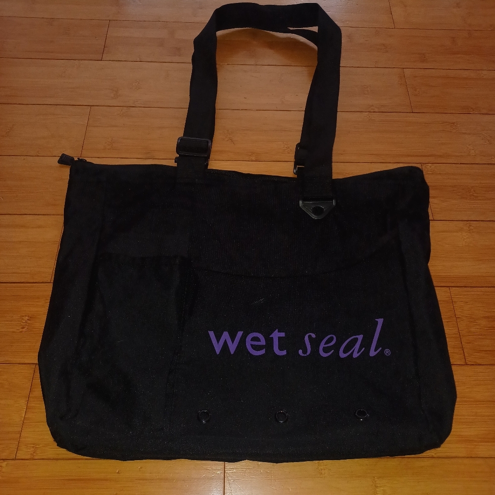 Wet seal shoulder bag